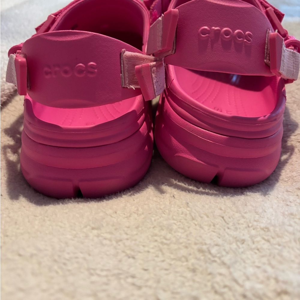 CROCS x Post Malone Collab Mules, Size Men’s 11 Womens 9 in vibrant pink, RARE - Picture 3 of 6